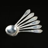 A SET OF TWELVE AMERICAN STERLING SILVER SOUP SPOONS, RETAILED BY J.J. FREEMAN, TOLEDO, OHIO, 1900-