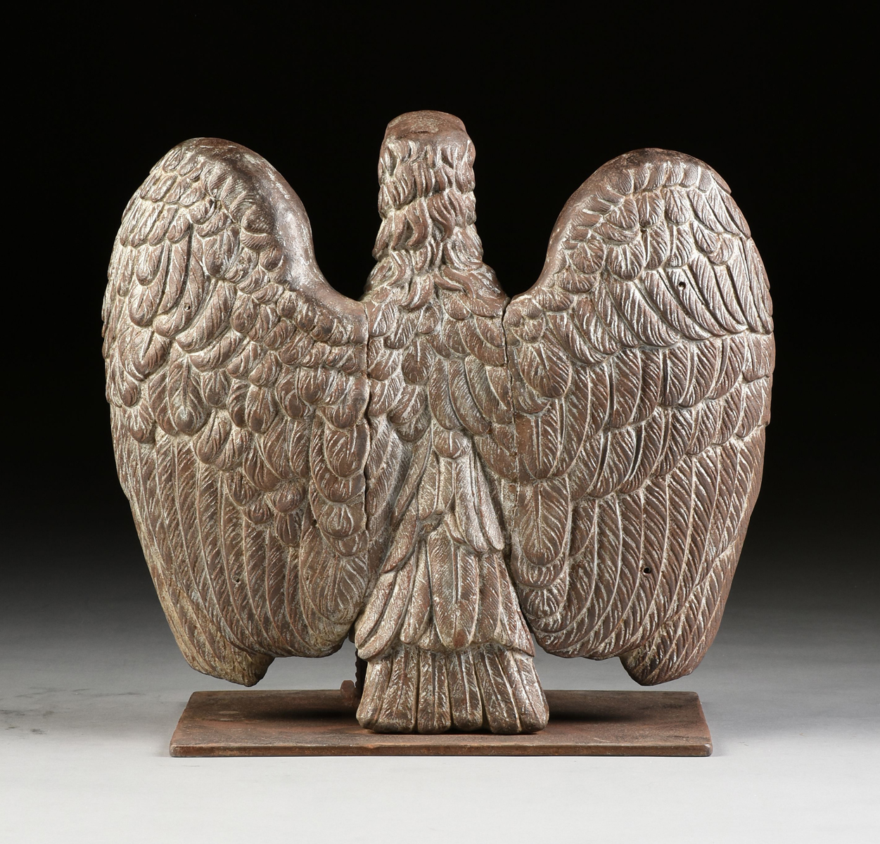 AN AMERICAN CAST IRON AND WELDED STEEL SPREAD WINGED EAGLE SCULPTURE, CIRCA 1900, probably once an - Image 6 of 10