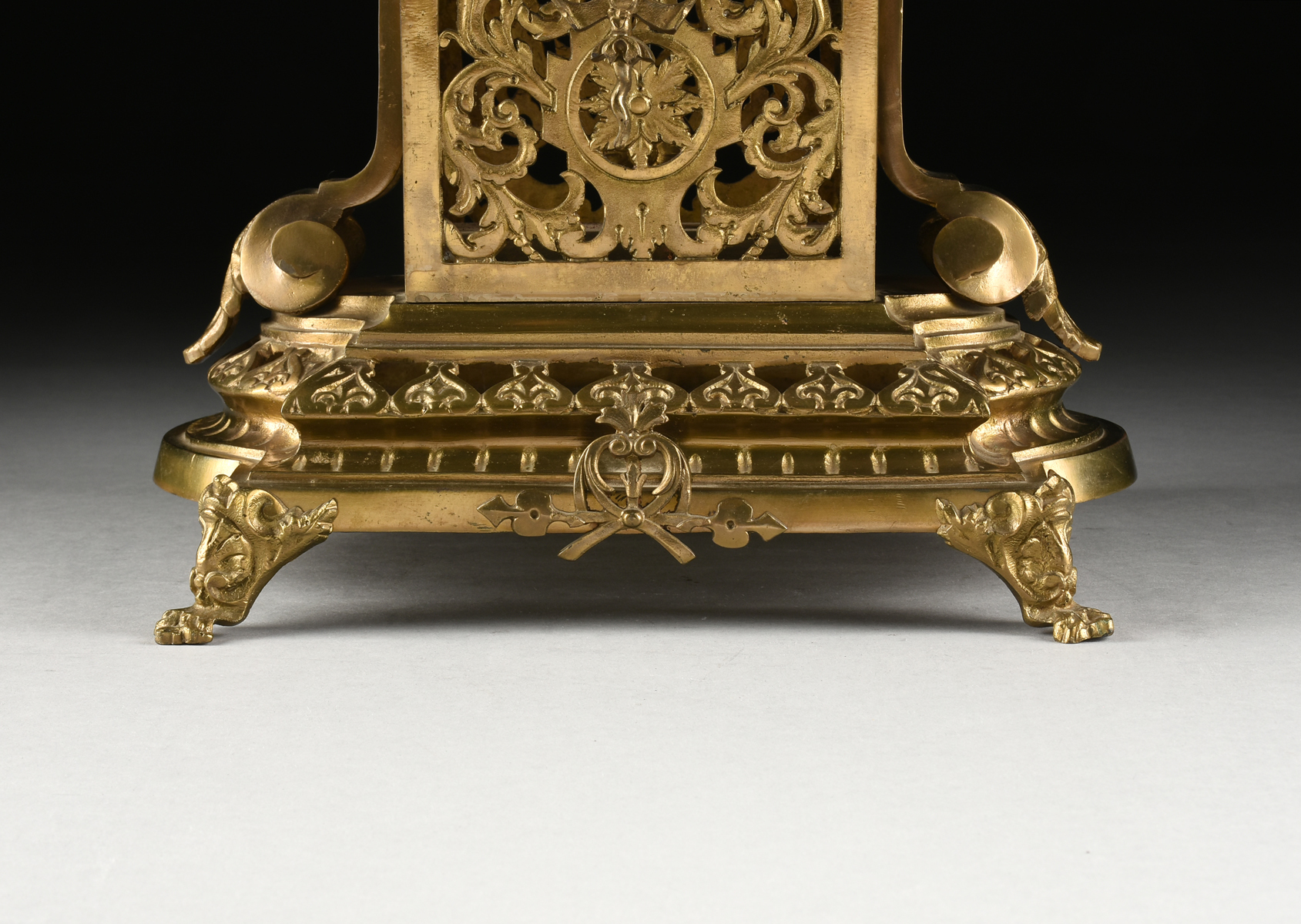 A RENAISSANCE REVIVAL GILT BRONZE MANTLE CLOCK, FRENCH, LATE 19TH CENTURY, the finial cast as - Image 4 of 12