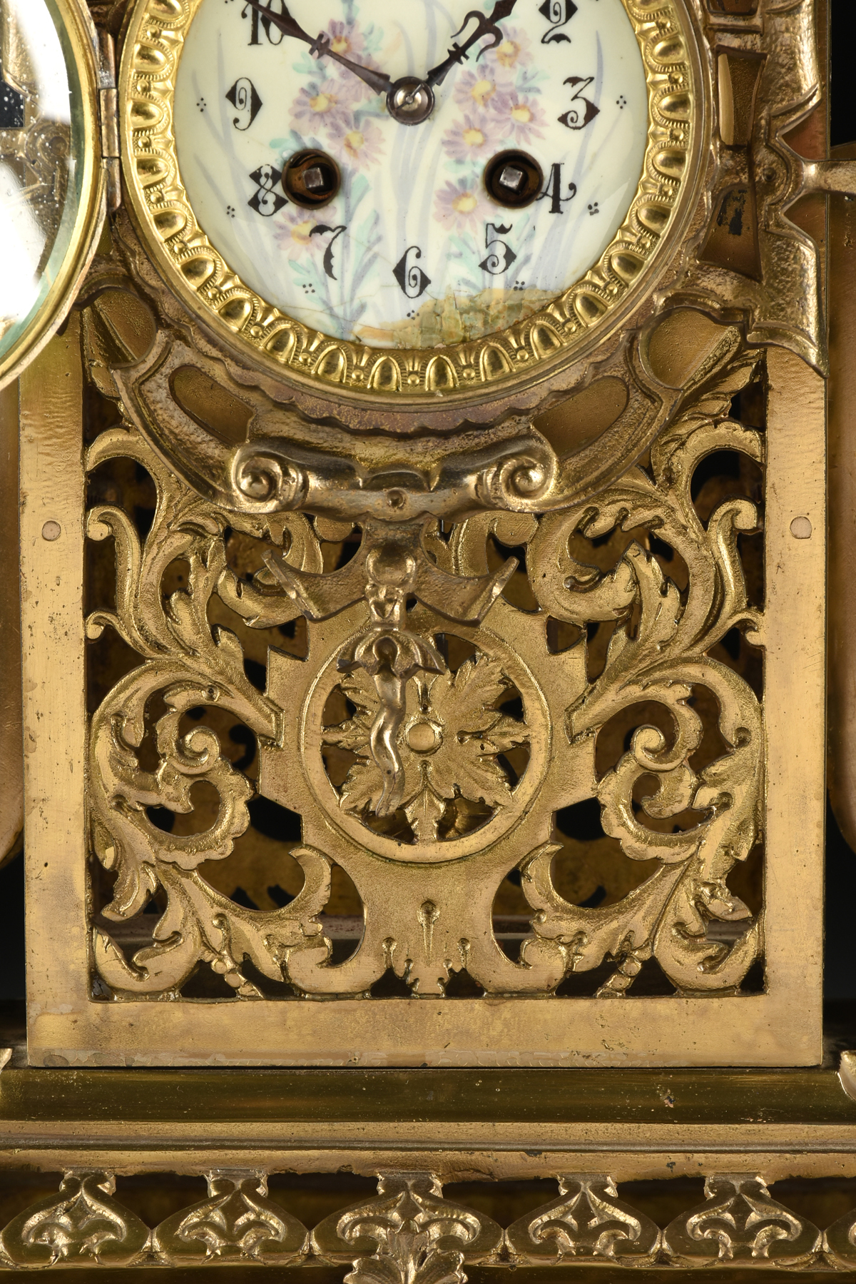 A RENAISSANCE REVIVAL GILT BRONZE MANTLE CLOCK, FRENCH, LATE 19TH CENTURY, the finial cast as - Image 6 of 12