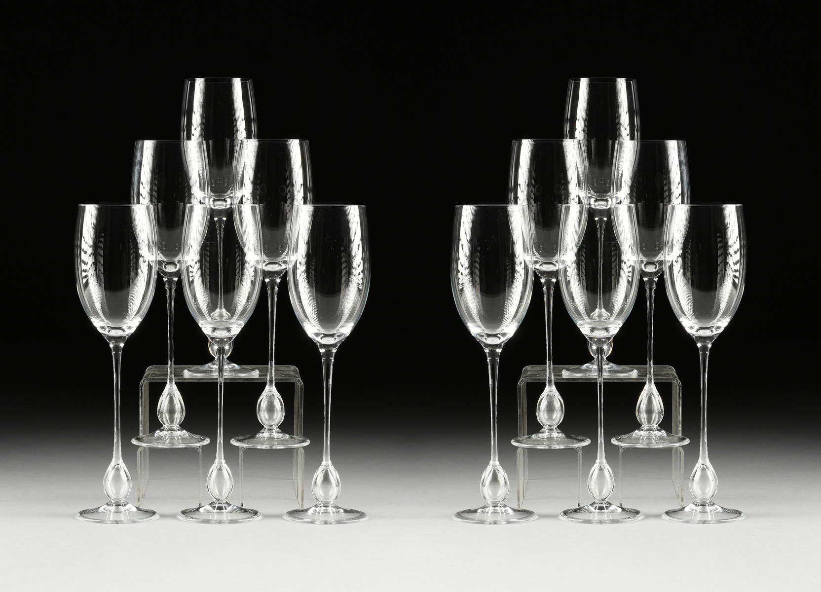 A SET OF TWELVE ROSENTHAL "STUDIO LINE" RED WINE GLASSES, MODERN, a large-sized elegant stemware set