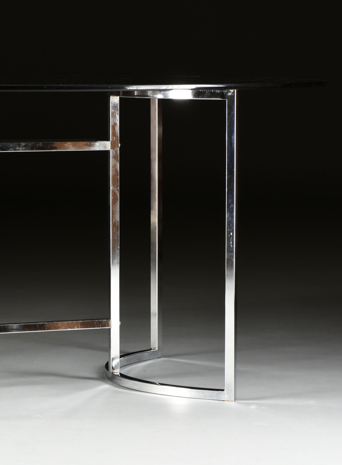 A MID CENTURY MODERN SMOKEY GLASS TOP CHROMED STEEL TABLE, AFTER MILO BAUGHMAN, MID/LATE 20TH - Image 6 of 6