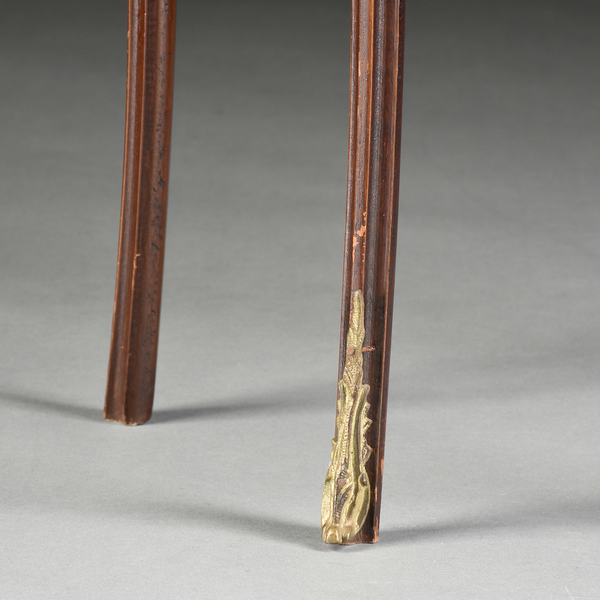 A PAIR OF LOUIS XV/XVI TRANSITIONAL STYLE BRONZE MOUNTED SATINWOOD AND MAHOGANY SIDE TABLES, 20TH - Image 5 of 9
