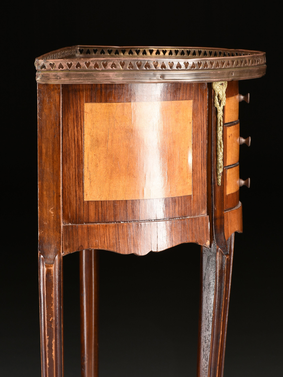 A PAIR OF LOUIS XV/XVI TRANSITIONAL STYLE BRONZE MOUNTED SATINWOOD AND MAHOGANY SIDE TABLES, 20TH - Image 7 of 9