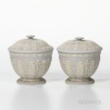 Pair of Wedgwood Pale Lilac Jasper Dip Bowls and Covers, England, 19th century, applied white acanth