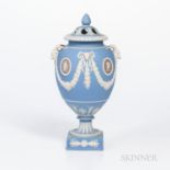 Wedgwood Tricolor Jasper Dip Potpourri Vase and Cover, England, mid-19th century, light blue ground