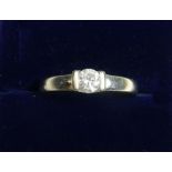 An 18 carat white gold single stone diamond ring 4.5g