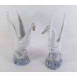 A pair of Nao porcelain swan figurines - 20cm tall