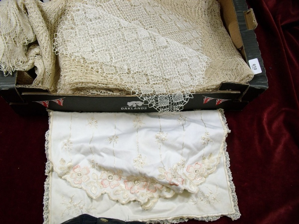 A box of machine made lace table cloths, embroidered table linen etc - Image 2 of 2