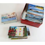 Postcards Topographical accumulation - mixed GB/world mostly modern ( approx 700 cards)