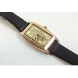 A 9ct gold 1930's gentleman's wrist watch