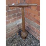 A 19th century oak washing dolly - 81 cm tall etc