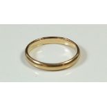 A 9 carat gold wedding band , size M 1/2 - 2 grams