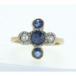 An 18 ct gold Edwardian sapphire and diamond ring , size F