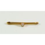 A 9 carat gold opal bar brooch 1.9g