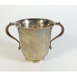 A silver trophy cup, London 1935, 124g, London 1935
