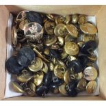 A selection of military buttons etc, mainly RAF