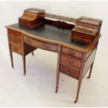 An Edwardian mahogany Carlton House style desk