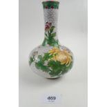 A Chinese floral cloisonne vase, 19cm