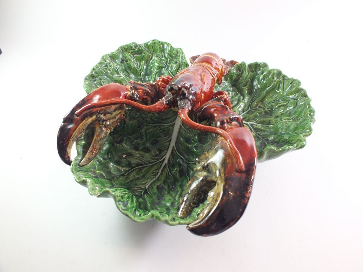 A Portugese Majolica large lobster dish 32 x 37cm - Image 3 of 5