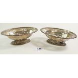 A pair of Walker & Hall small oval silver pierced trinket dishes, 140 gm, 14 cm wide, Sheffield 1908