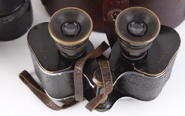 Pair 8x30 Army Pattern 3 Stereo Prismatic binoculars in leather case by John Barker & Co. together - Image 4 of 6