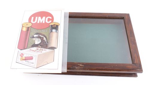 Mahogany glass fronted display cabinet, 19 x 13 x 2½ ins, with UMC 'Steel Lined' cartridge
