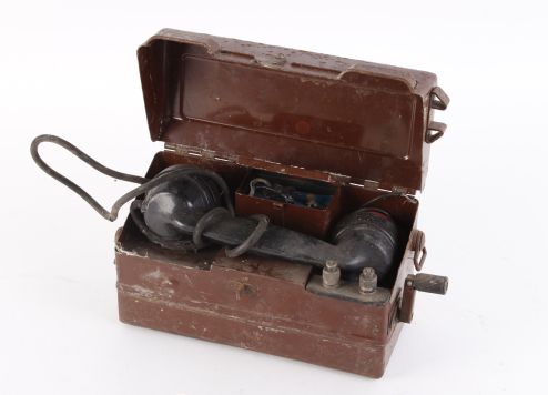Wartime field telephone