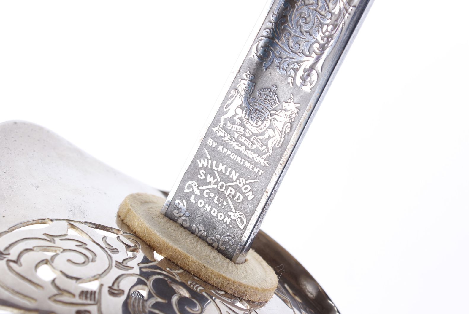 British 1897 George VI Royal Engineers officer's sword, 32 ins part fullered and etched blade with - Image 4 of 9
