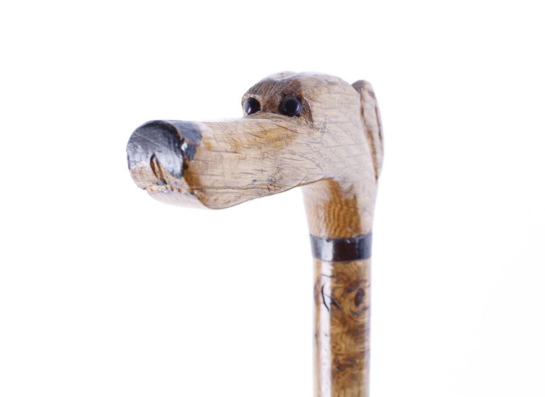 Sword stick, 28 ins tapered blade, wooden shaft, carved wooden dog's head handle - Image 2 of 3