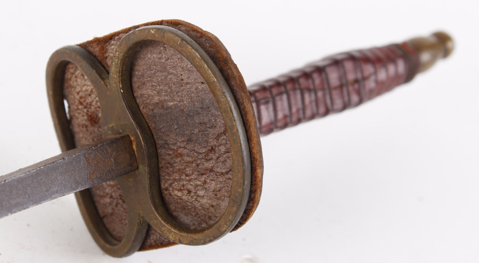 French fencing foil by Souzy Aine, Paris, 26 ins blade (tip a/f), brass double ring guard with - Image 4 of 4