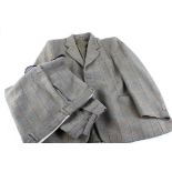 Two piece tweed shooting suit by Parratt, (trousers size 42, jacket size 50)