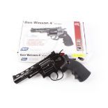 .177/BB Dan Wesson 4 ins, Co2 revolver, with speed loader, spare capsules in original box - as