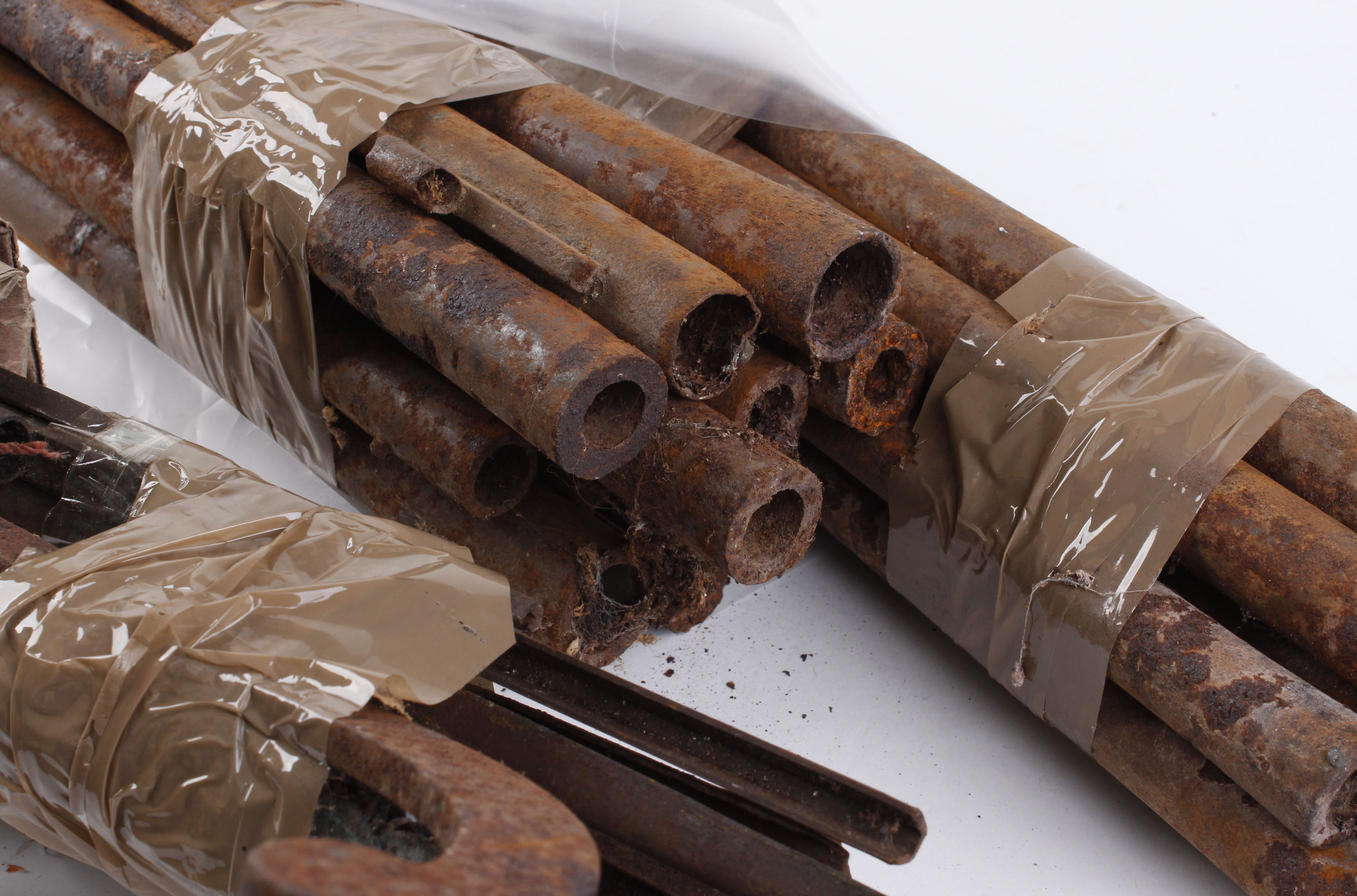 Two bundles of 19thC damascus twist barrels and ribs for muzzle loading guns - Image 3 of 4