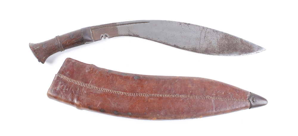 Military Kukri knife with 13½ ins blade stamped with broad arrow and other markings, metal studded - Image 2 of 3