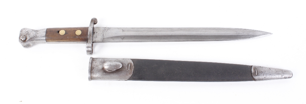 British M1888 Lee Metford rifle bayonet, 12 ins double edged blade stamped VR with crown cypher and