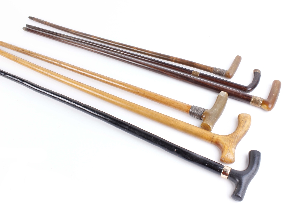 Six L shape handled wooden walking sticks - Image 2 of 2