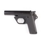 (S1) 26.5mm Heckler & Koch P2A1 flare pistol, no. 45380[Purchasers note: Section 1 licence required.
