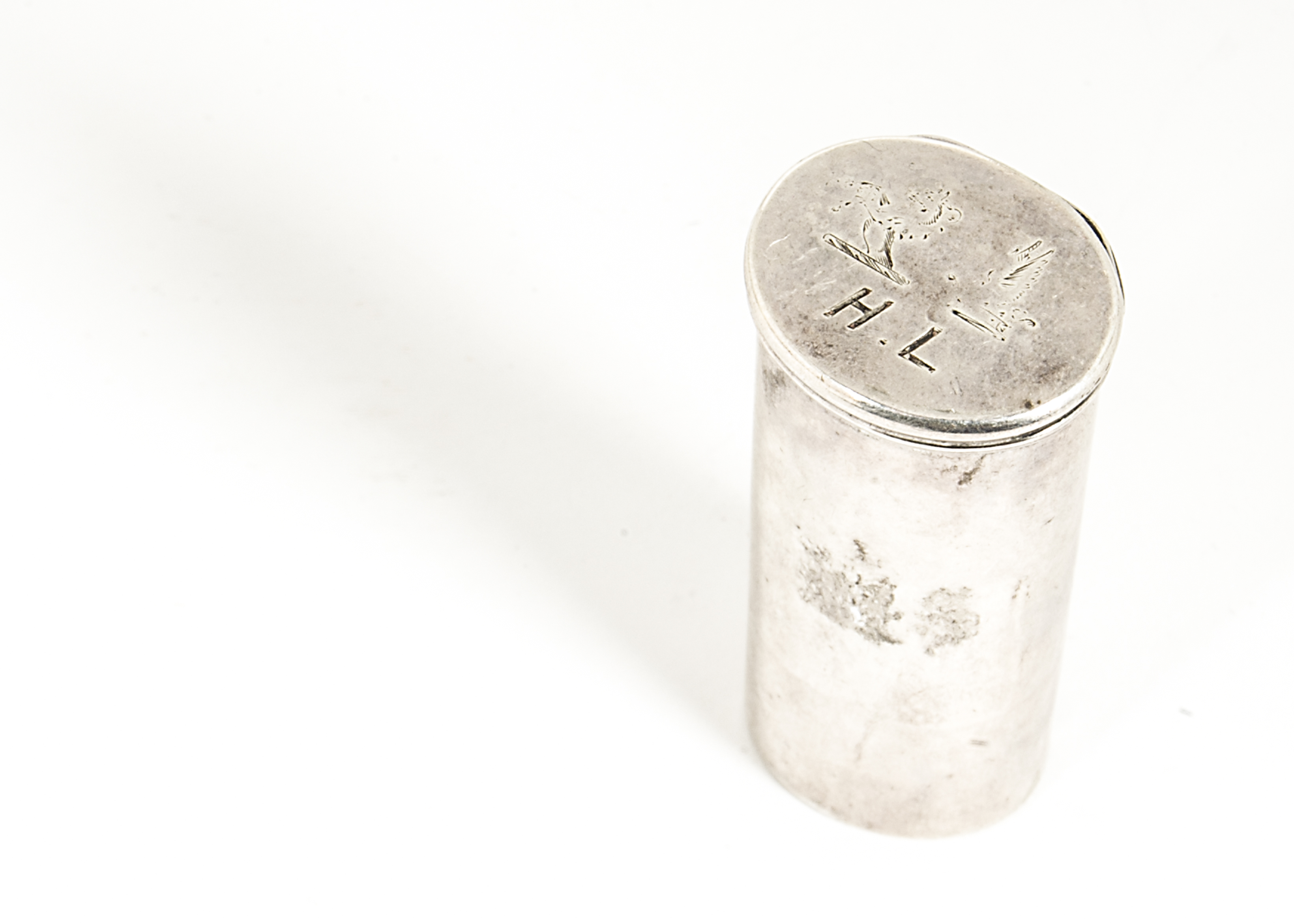 A rare George III silver nutmeg grater by Thomas Phipps & Edward Robinson, cylindrical with hinged