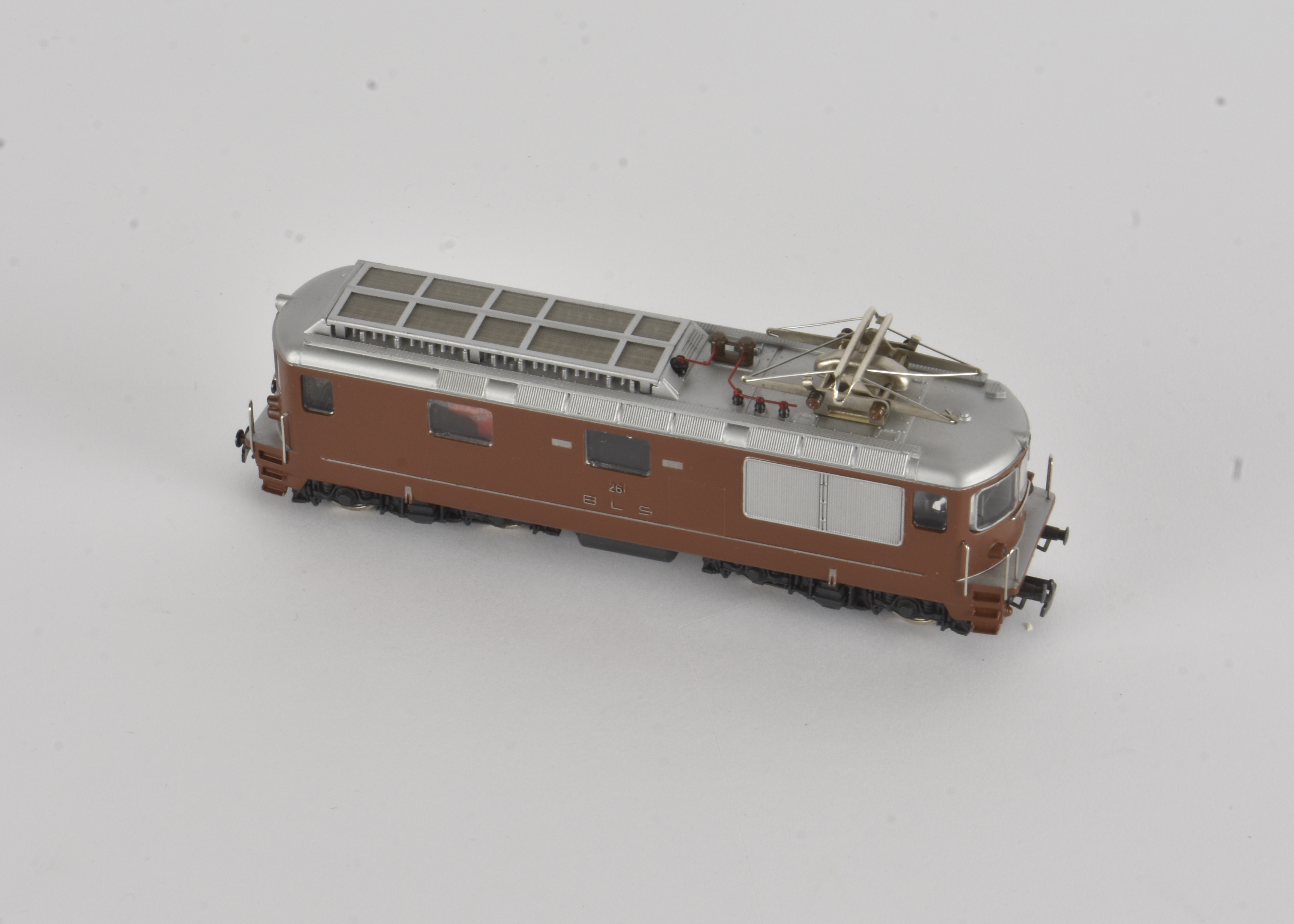 HAG Electric HO Gauge Locomotive, a boxed HAG 180 Swiss RE 4/4 BLS of the SBB in brown livery, G-