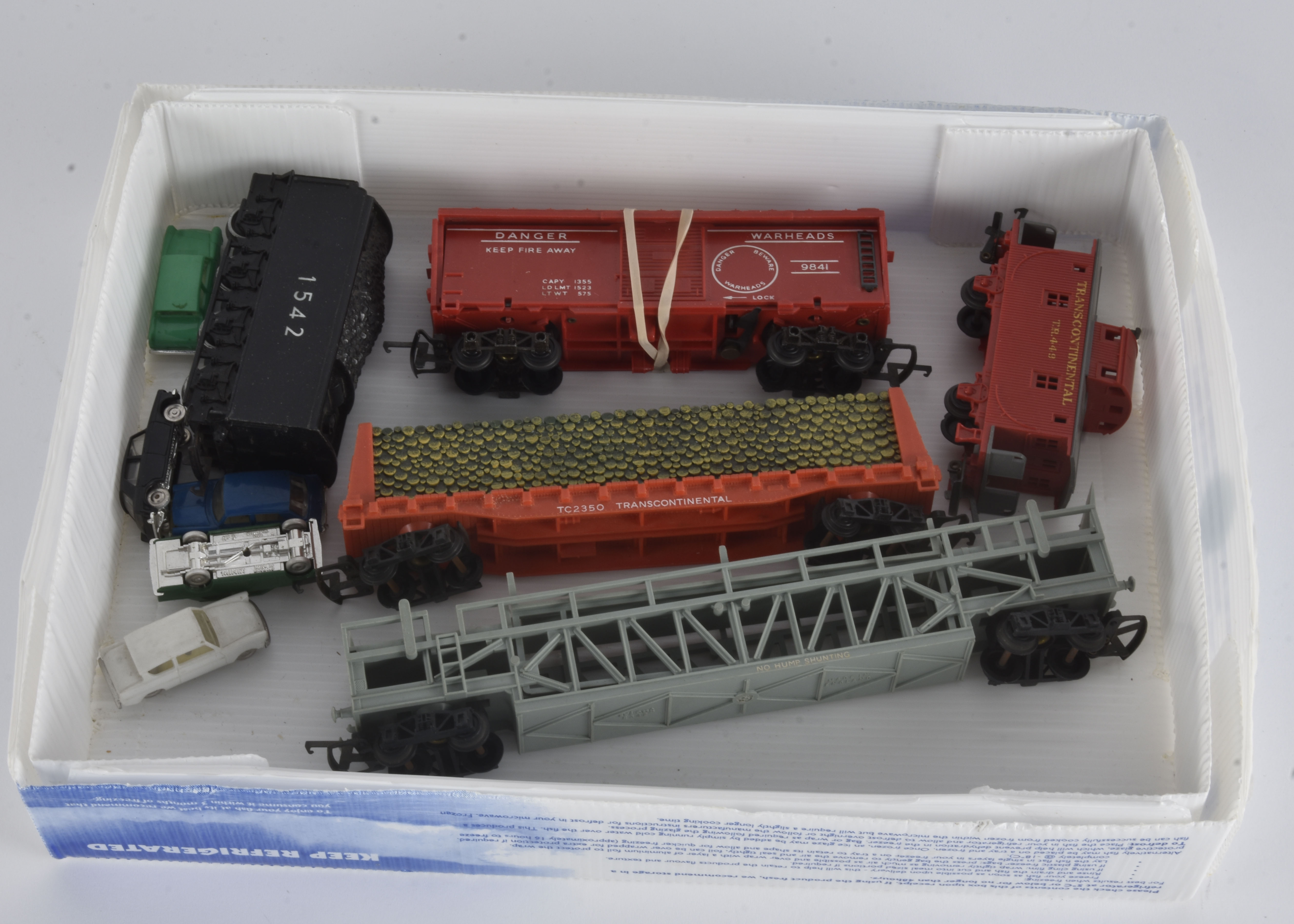 Tri-ang Hornby Rolling Stock Tri-ang Old Time Caboose with chimney, Car Transporter with four