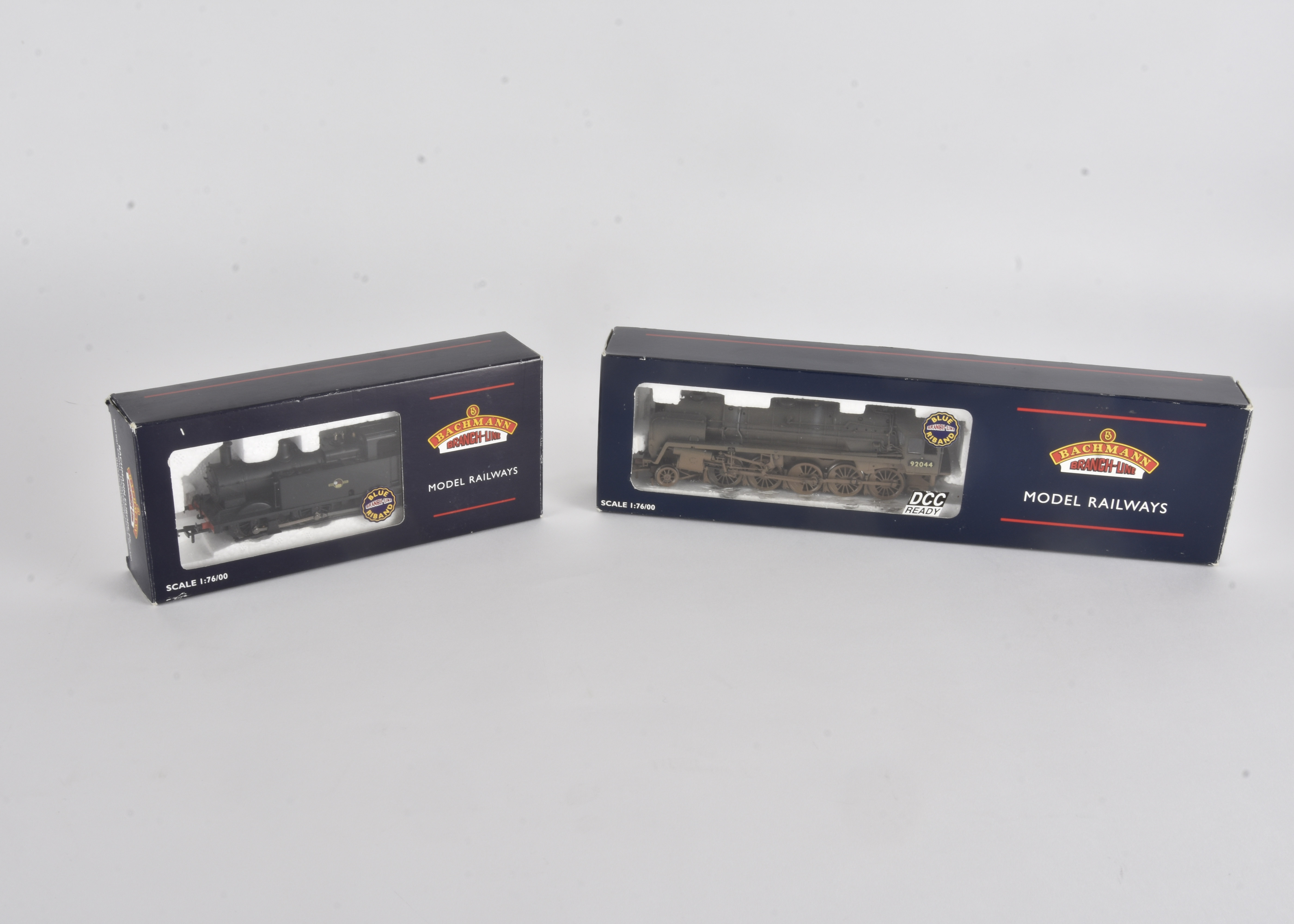 Bachmann 00 Gauge BR black Locomotives and Tenders, 32-853 weathered Standard Class 9F 92044 with