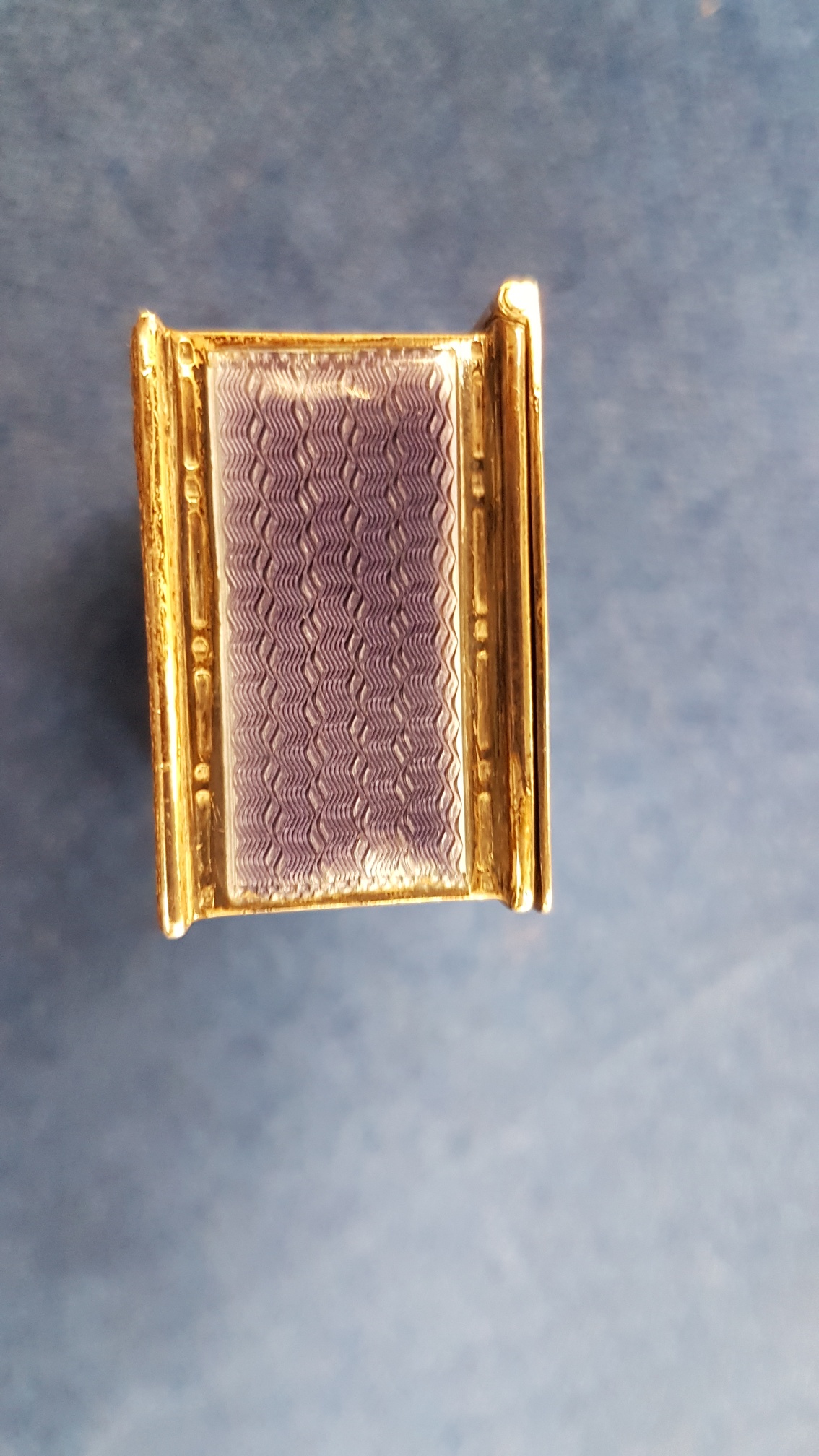 An early 20th Century silver and enamel stamp box, rectangular with purple guilloche enamel, 6cm - Image 4 of 7