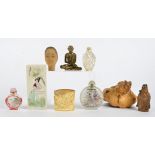 A small group of miniature Chinese and Japanese objet d'art, to include a boxwood study of a toad,