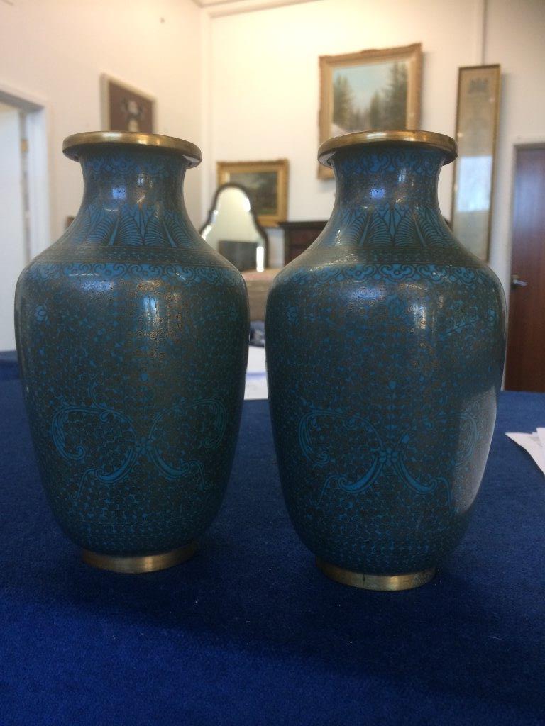 A pair of Asian cloisonné enamel vases, with uniform turquoise colouring, the intricate metalwork - Image 5 of 5