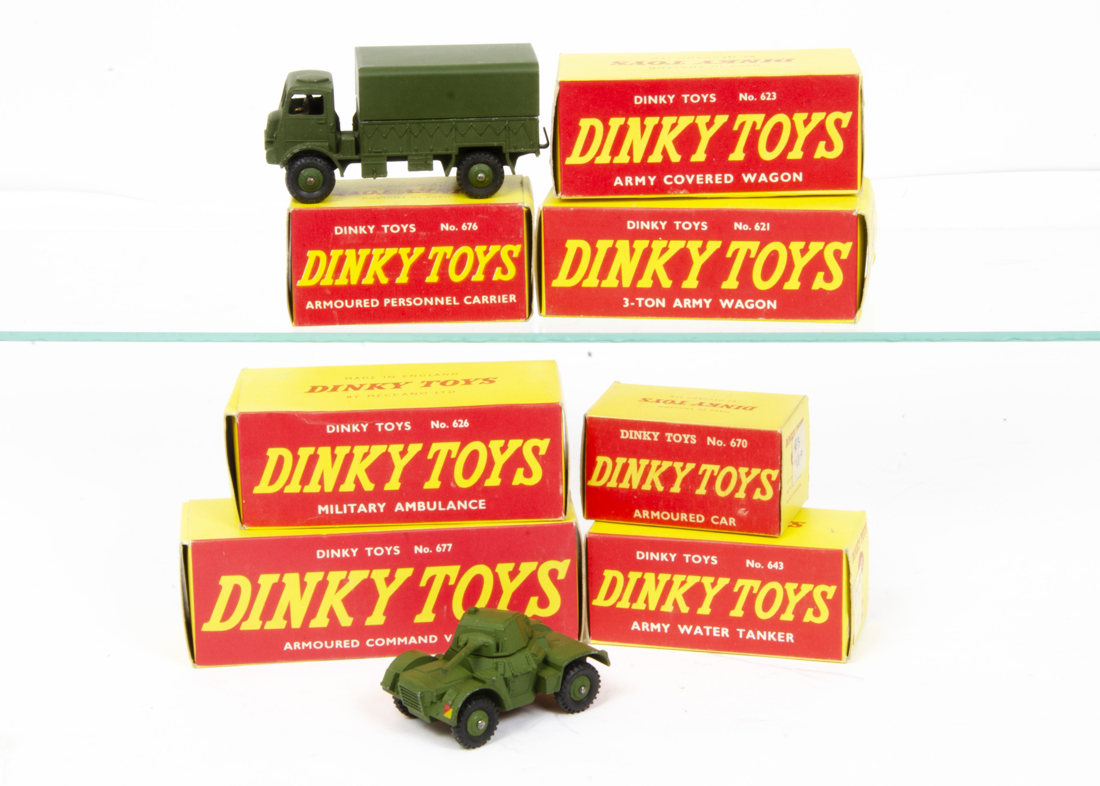 Late Issue Dinky Toy Military Vehicles, 621 3-Ton Army Wagon, with glazing, 670 Armoured Car, 626