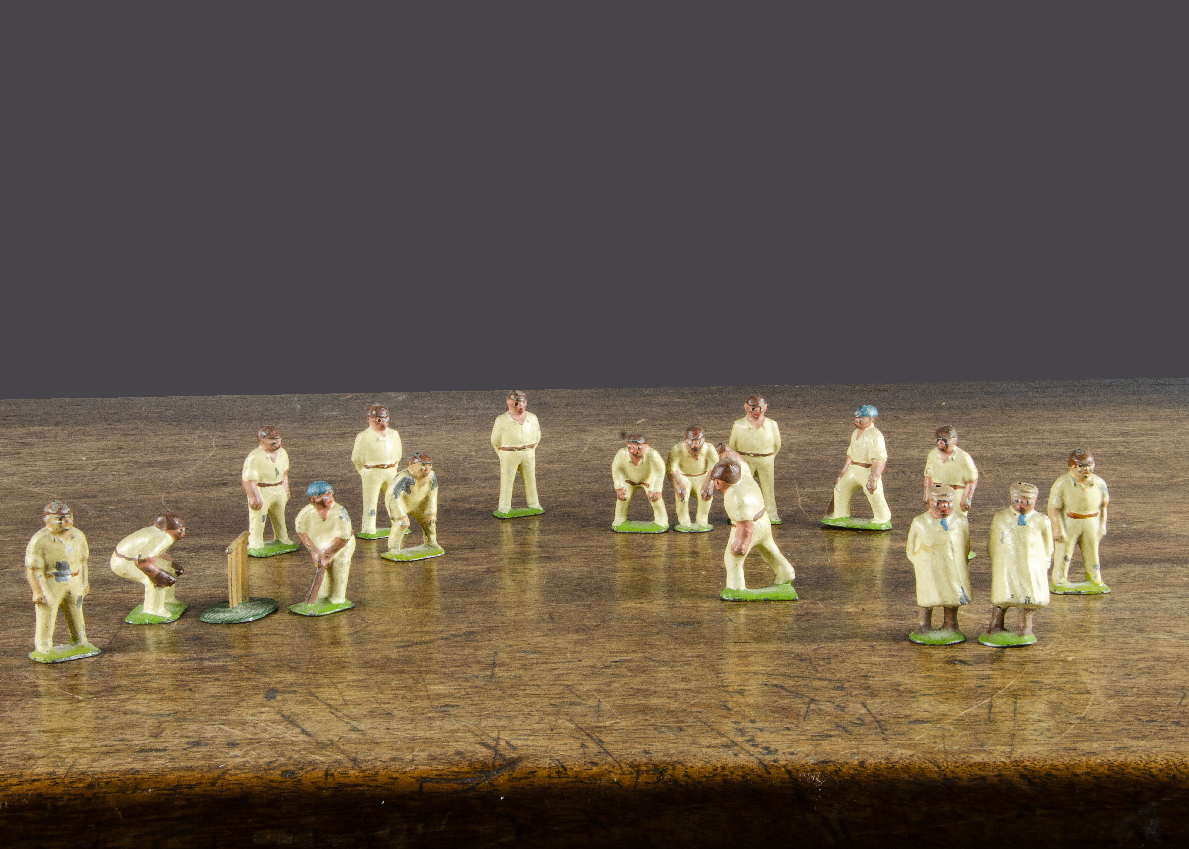 A Pixyland Kew pre-WW2 complete set of 45mm Cricketers, comprising two umpires, two batsmen,