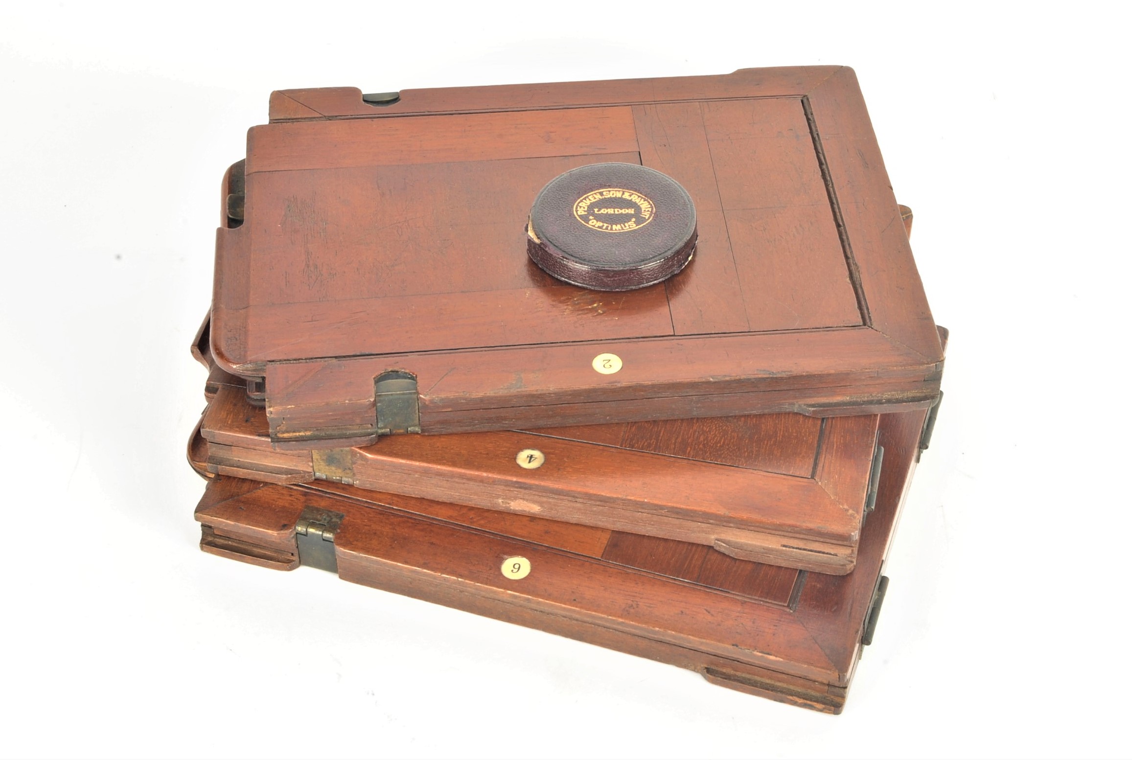 An early 20th Century mahogany and brass half-plate Field Camera, with roller-blind shutter and - Image 2 of 2