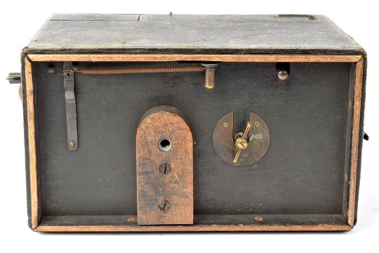 An early 20th Century wooden quarter-plate W Watson & Sons Reflex Magazine Camera, with black - Image 3 of 4