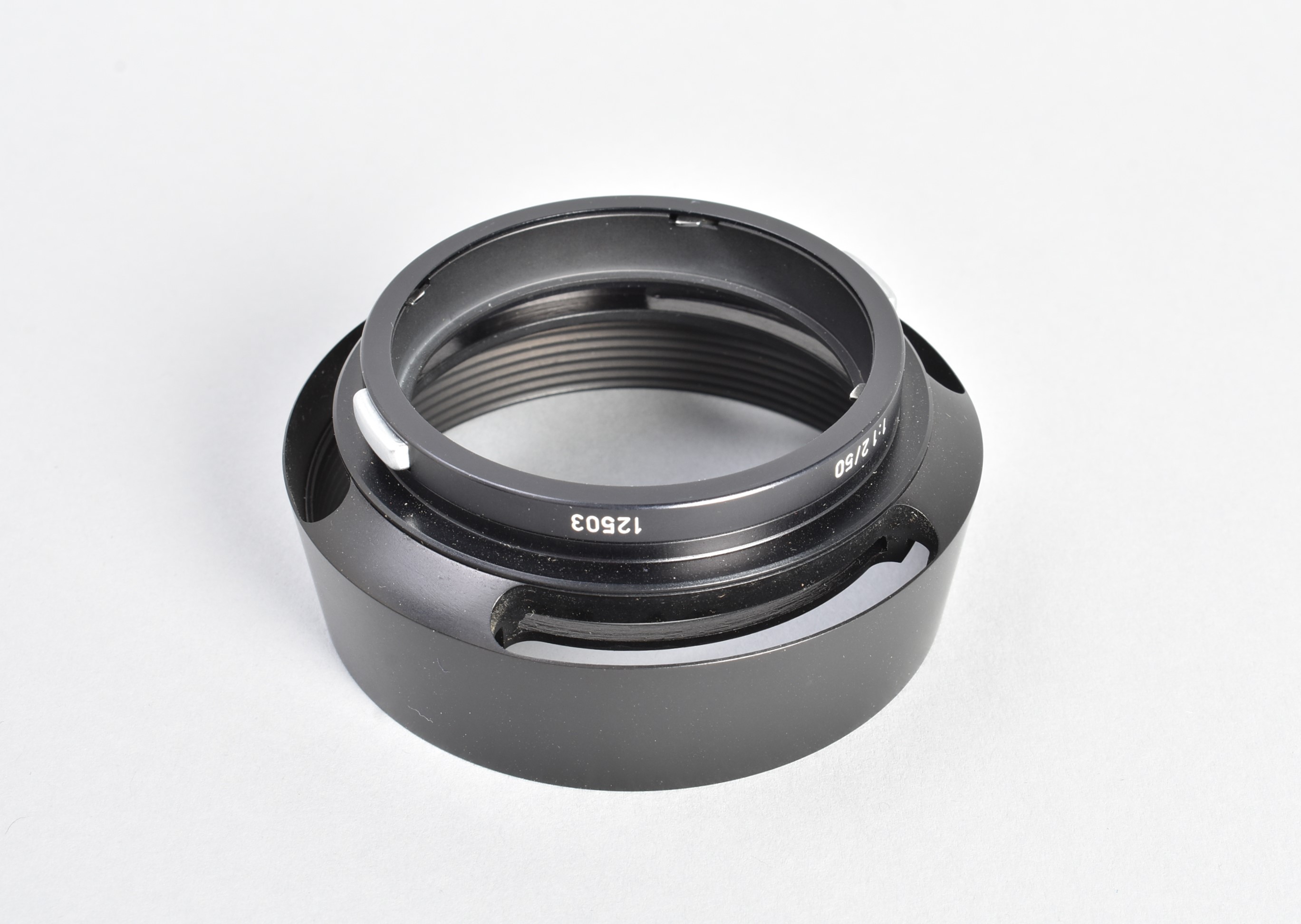 A rare Leitz Noctilux 50mm f/1.2 Lens Hood, serial no. 12503, incorrectly factory-engraved '1:1 2/ - Image 5 of 5